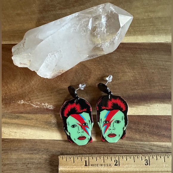 NWT David Bowie earrings Ziggy Stardust - Picture 3 of 4